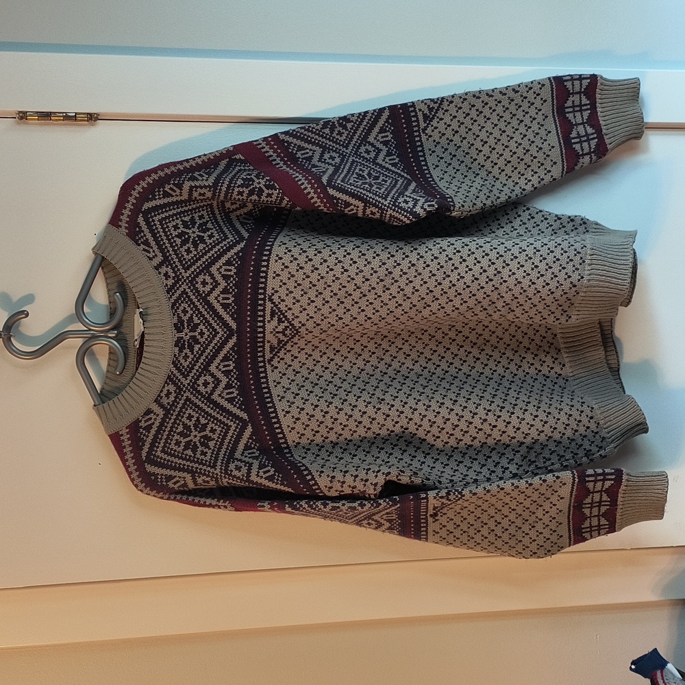 Vintage Patterned Knit Sweater